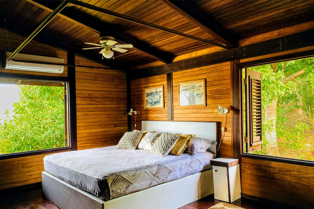 Arawak House Villa Master Bedroom
