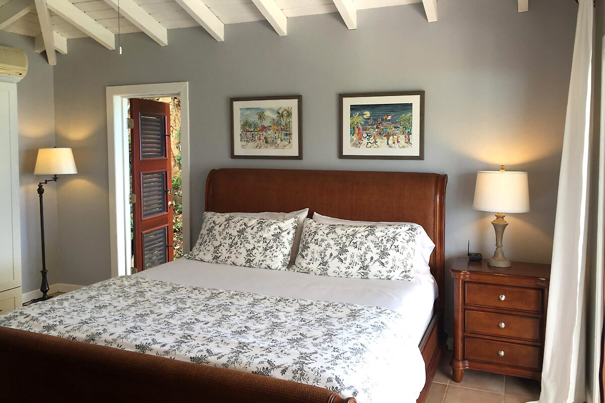 Gryphon's Lair Villa Bedroom