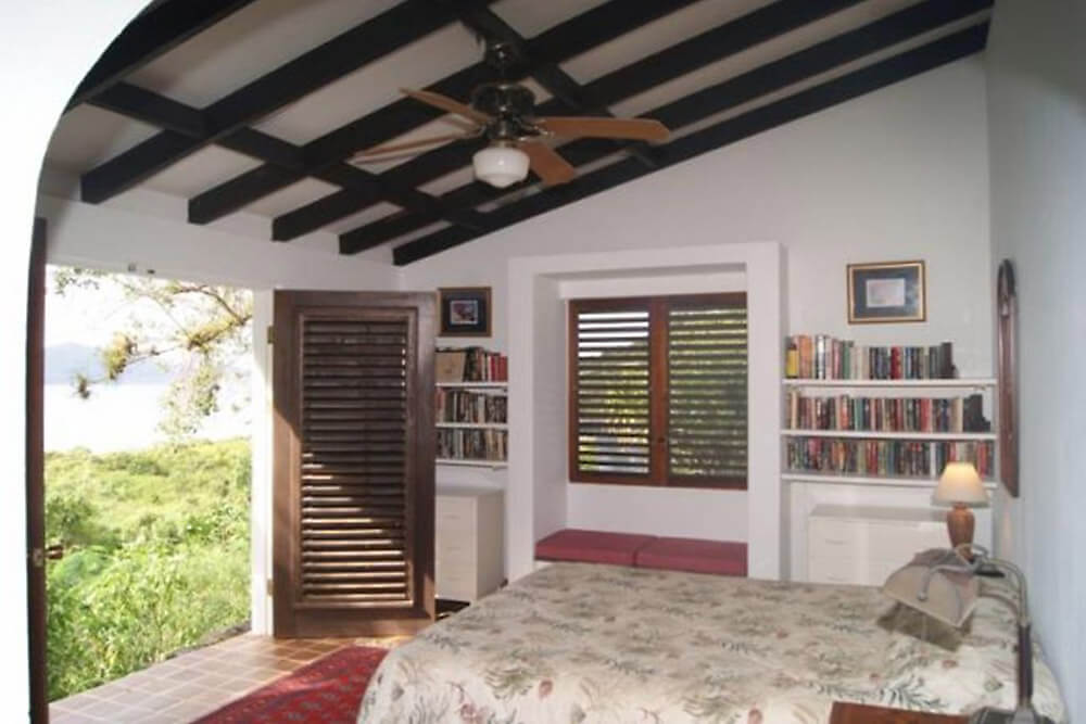 Otis House Villa Bedroom