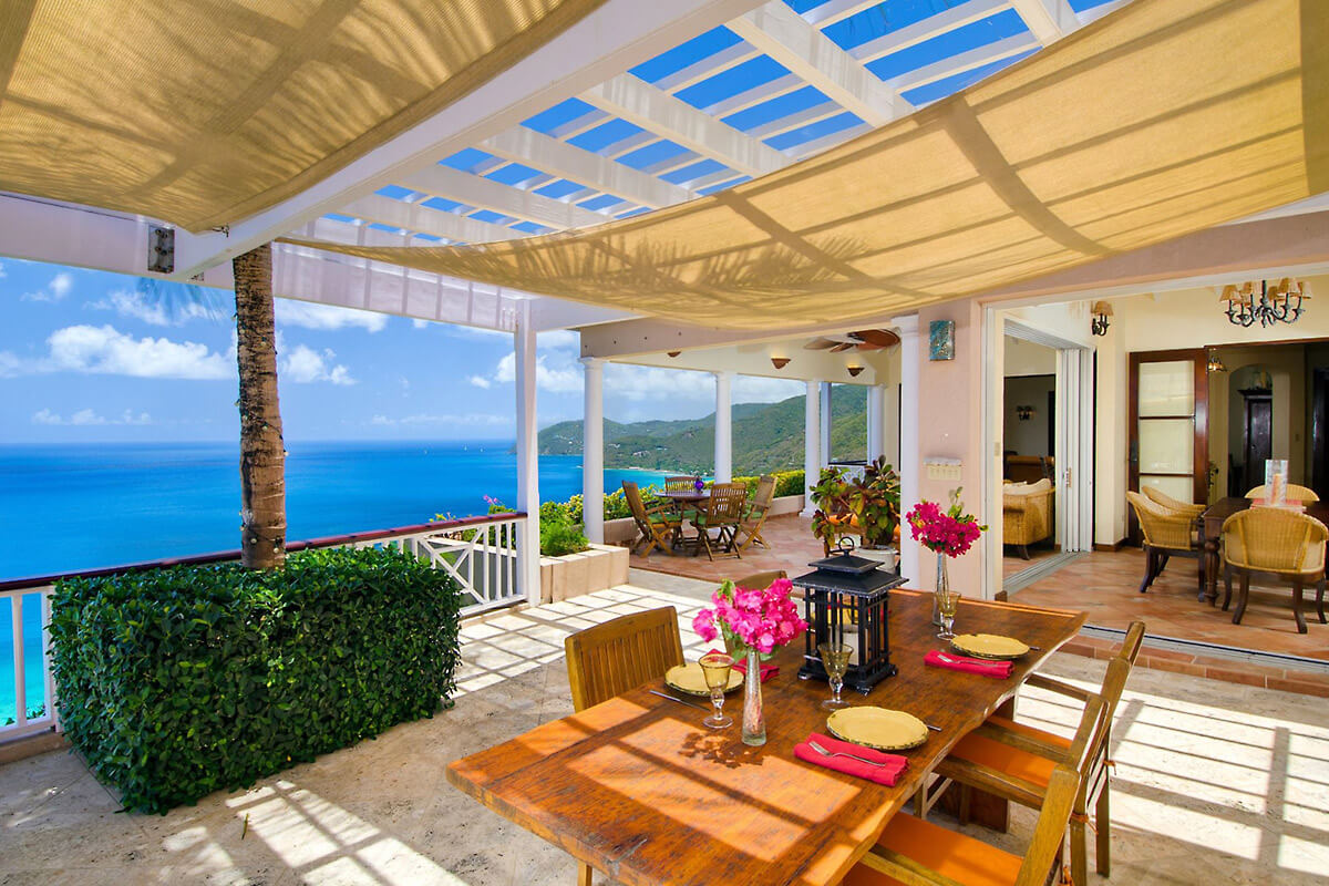Papaya Villa Alfresco Dining