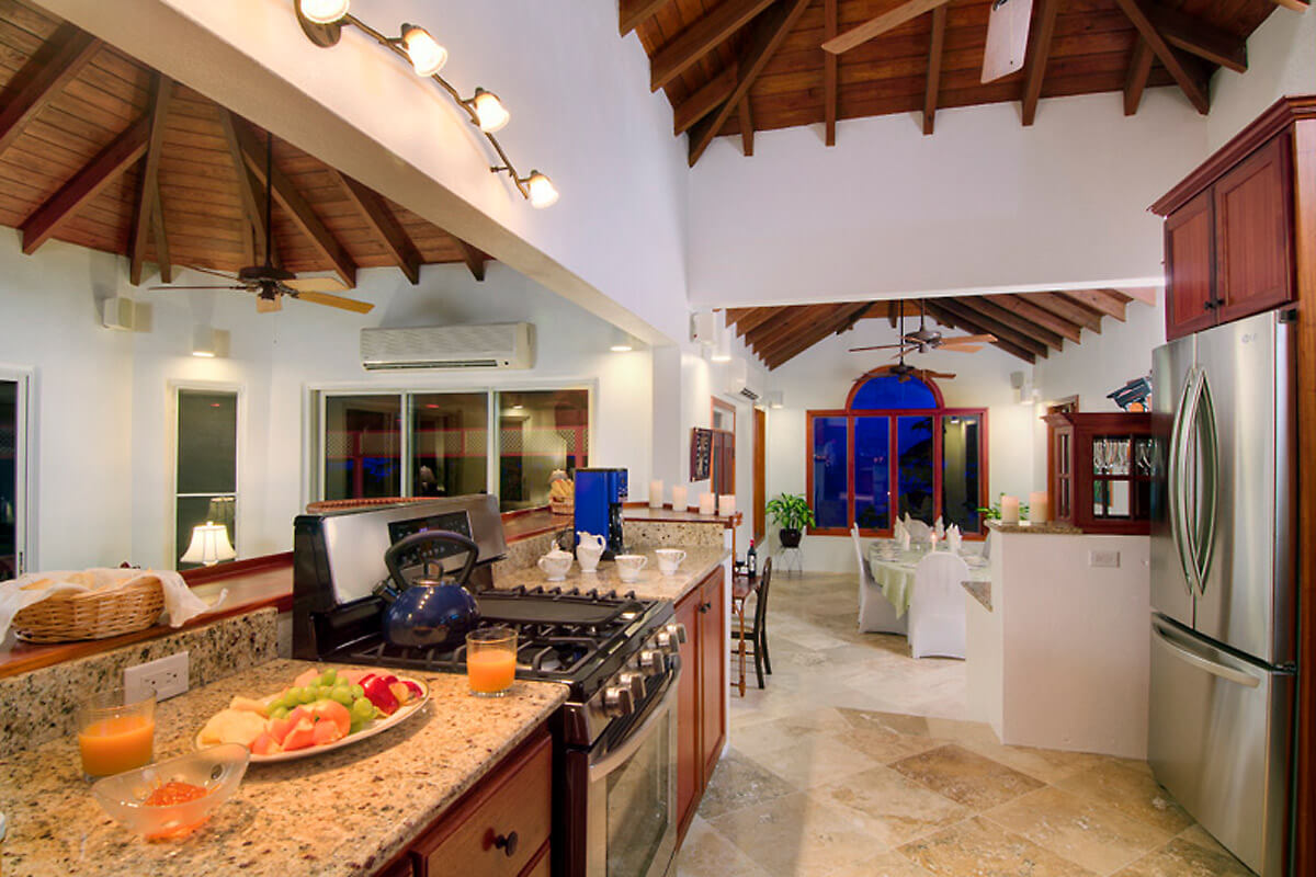 Sunset House Villa Kitchen & Dining Room