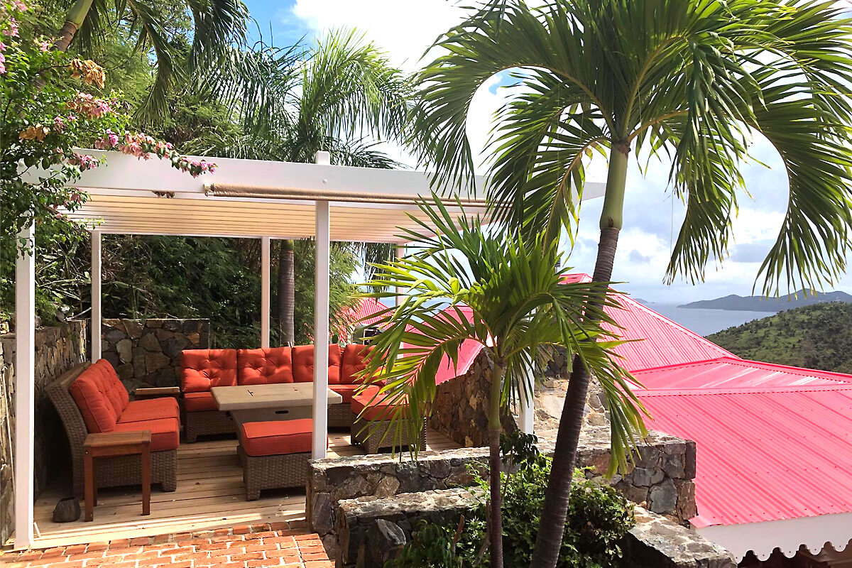 Limin' House Villa Pergola with Fire Pit