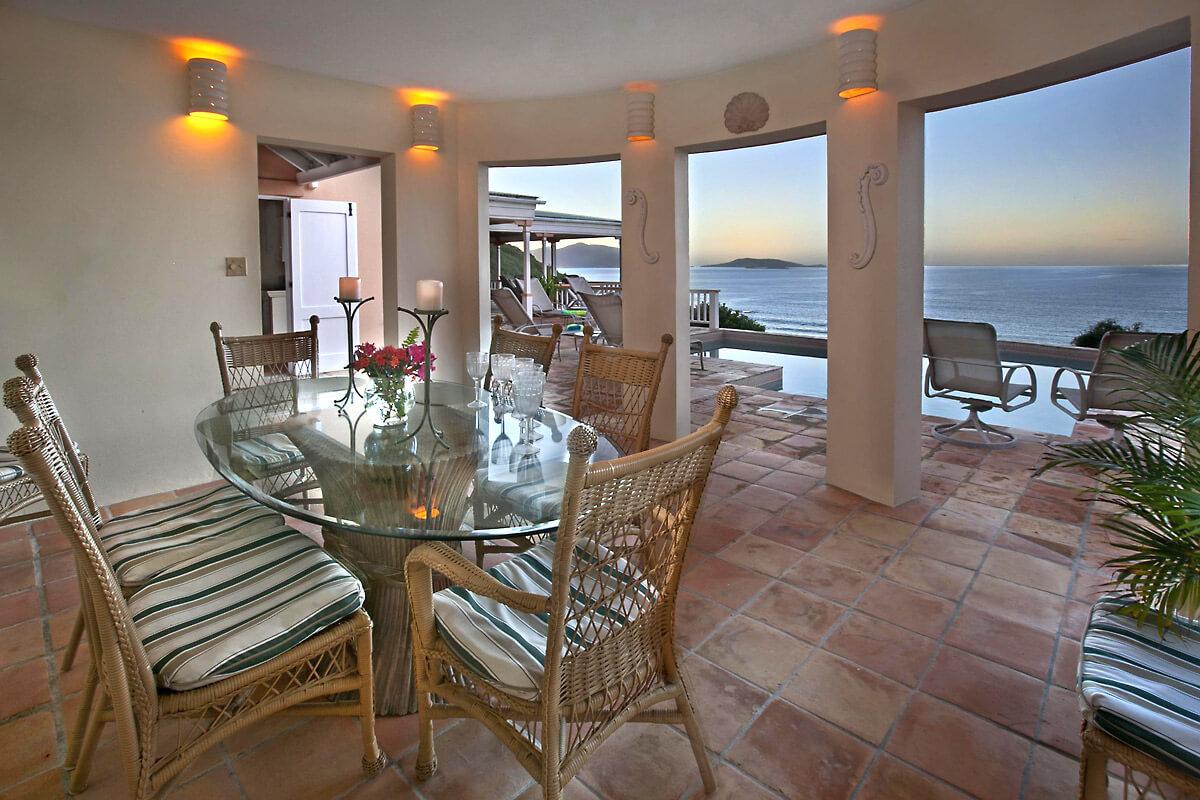 Murray House Villa Dining Room