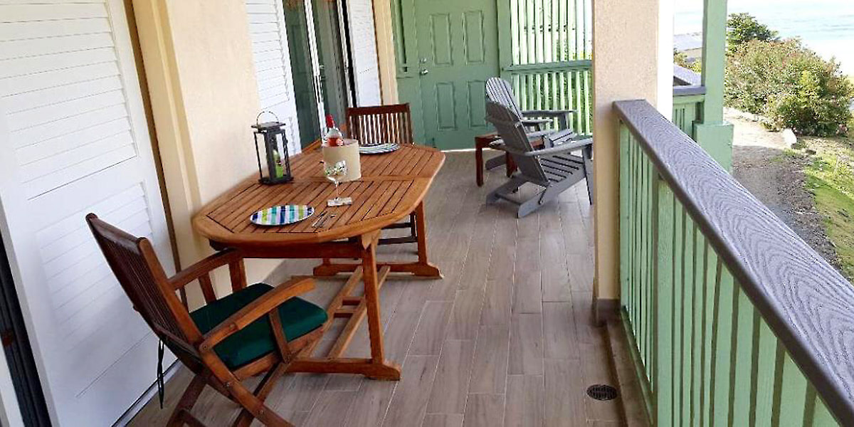 Ariba Villa Porch