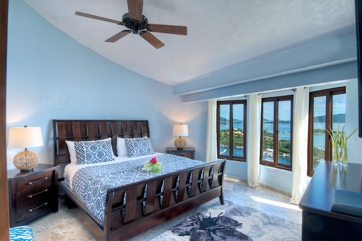 Villa Alicia Master Bedroom