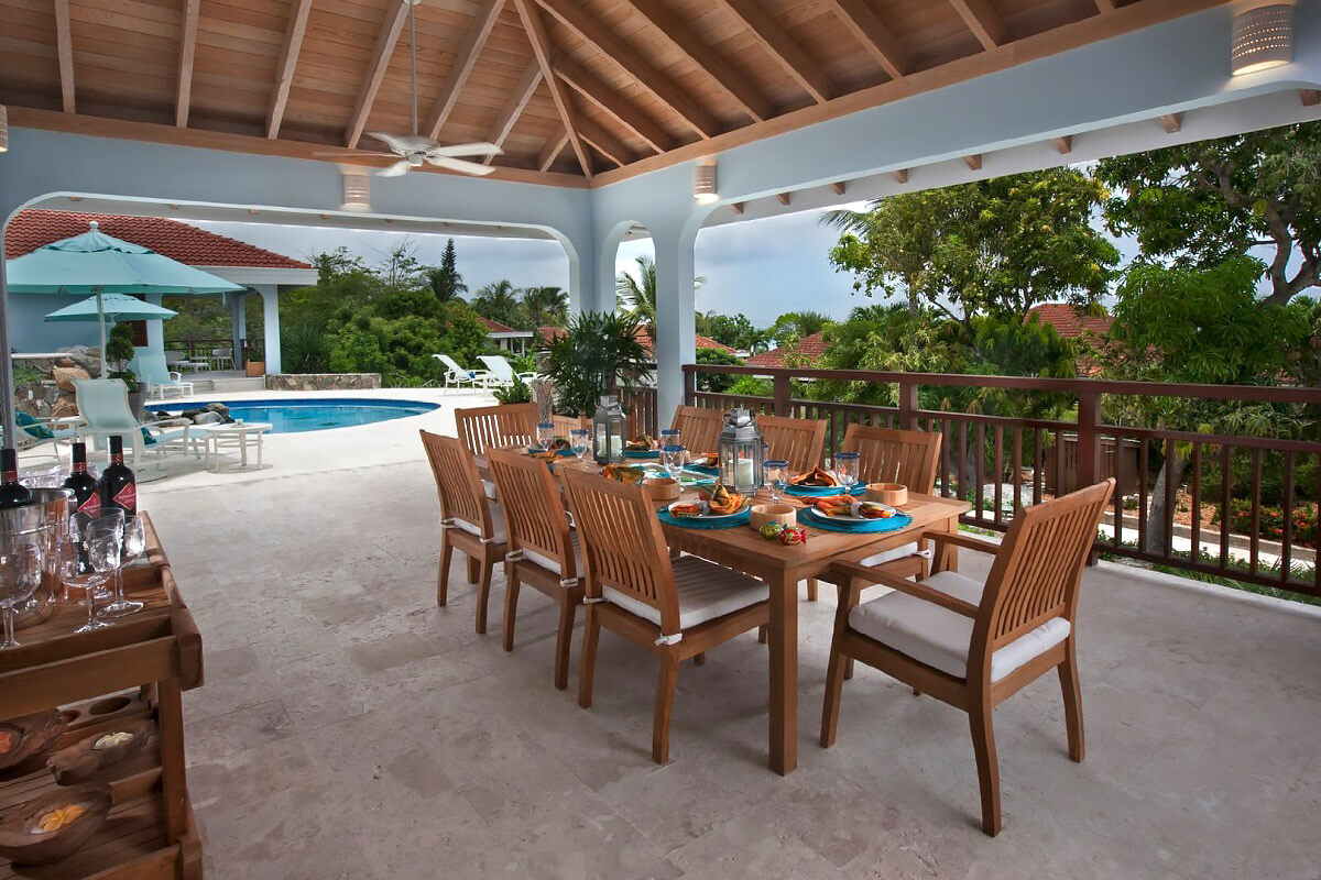 Blue Lagoon Villa Alfresco Dining