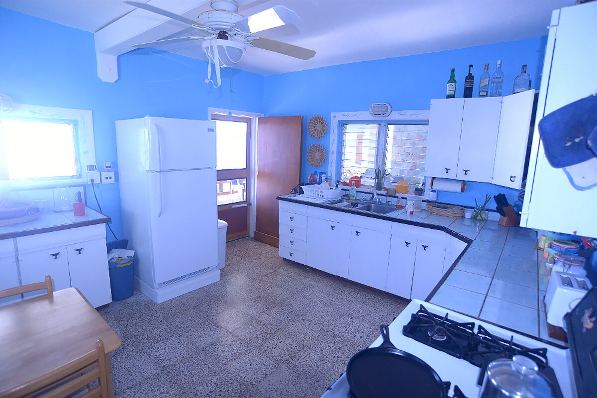 Quart-A-Point Nancy Villa Kitchen