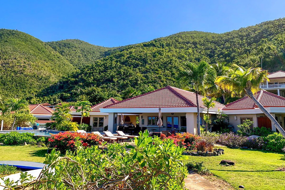 Sea Fans Villa Exterior