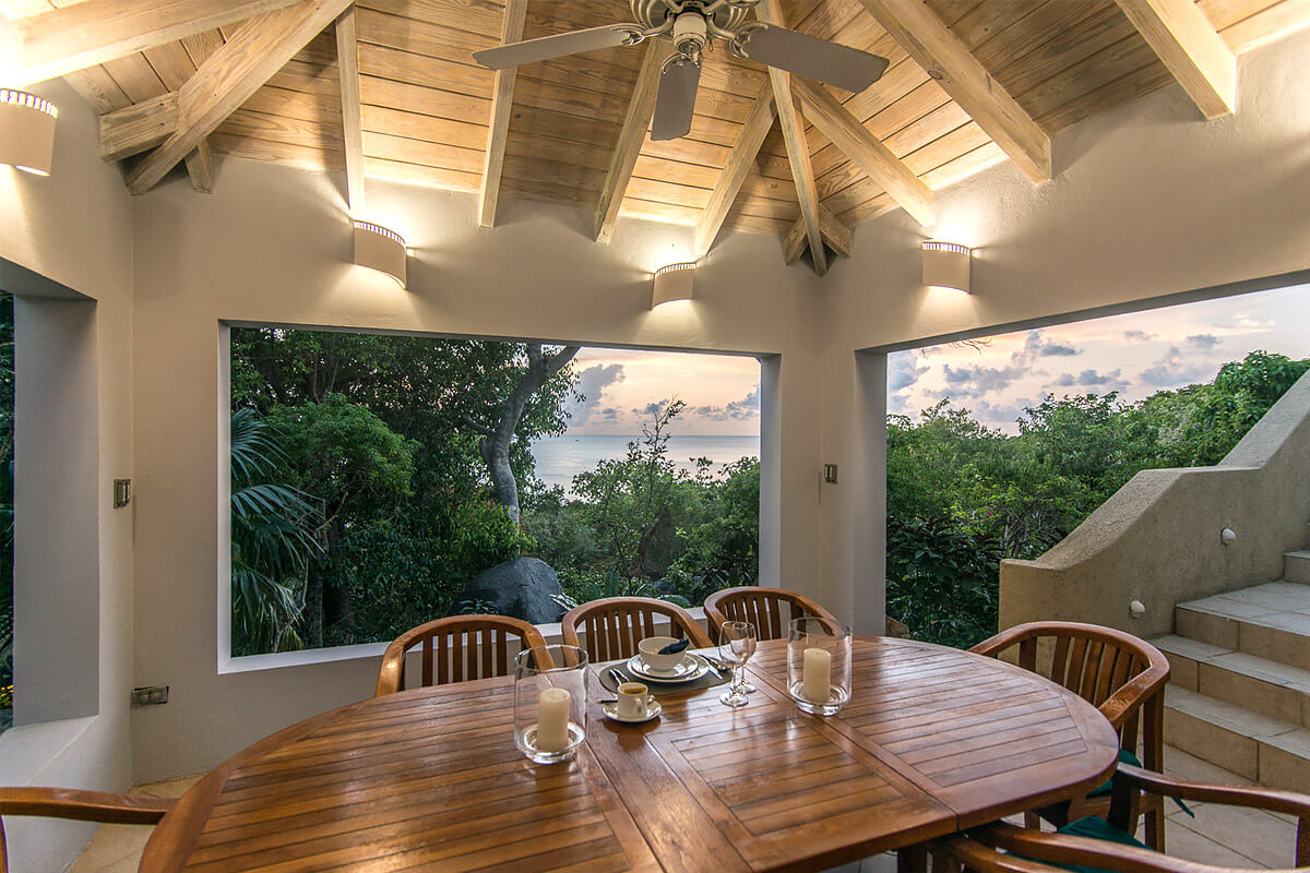 Boulder Crest Villa Alfresco Dining
