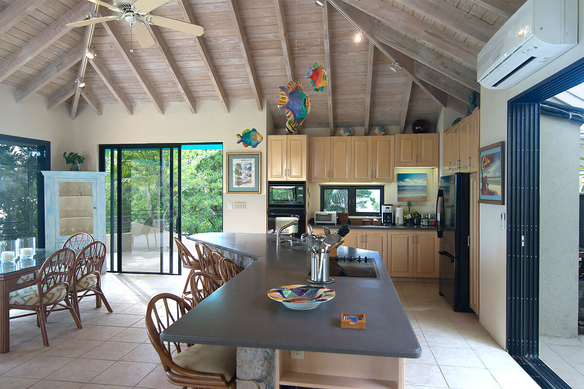 Boulder Crest Villa Kitchen