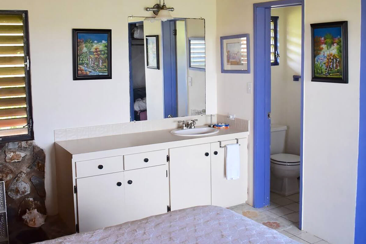 Villa Mirabella Bathroom