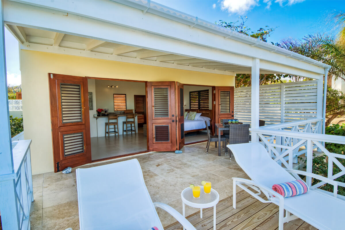 La Cachette Cottage Deck
