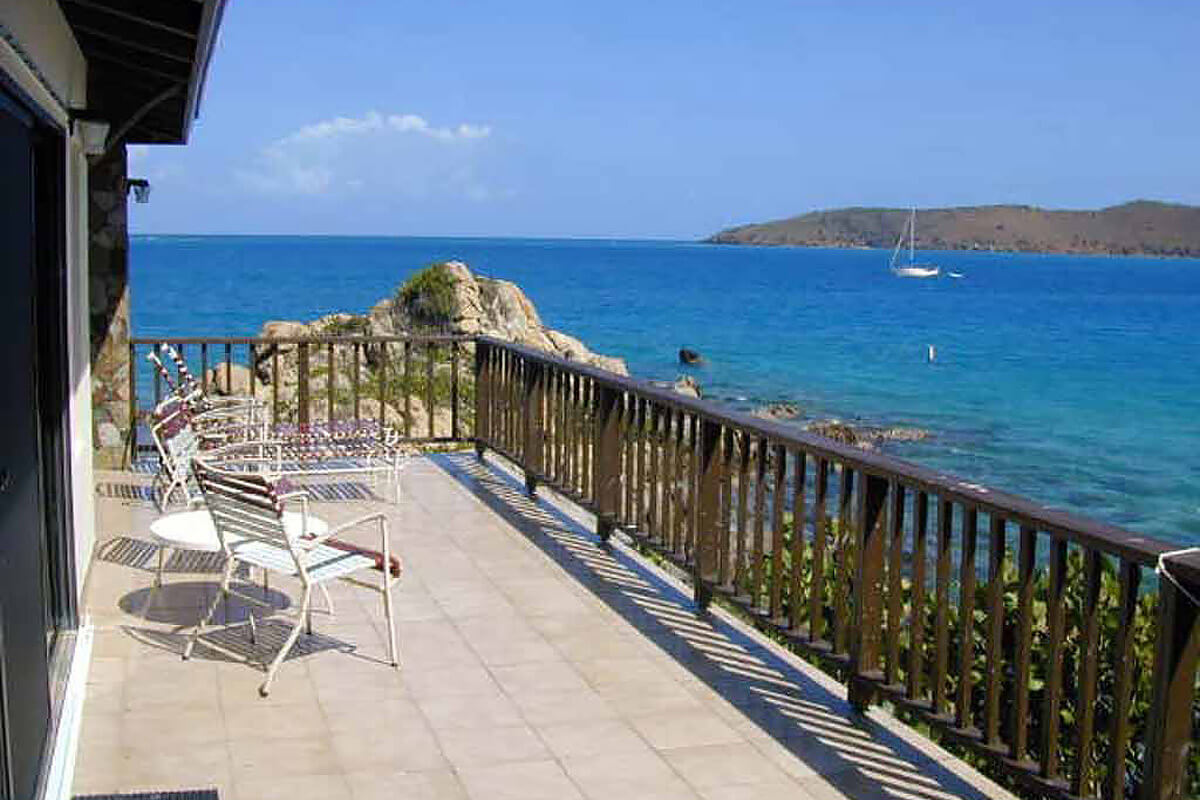 Serendipity Villa Deck