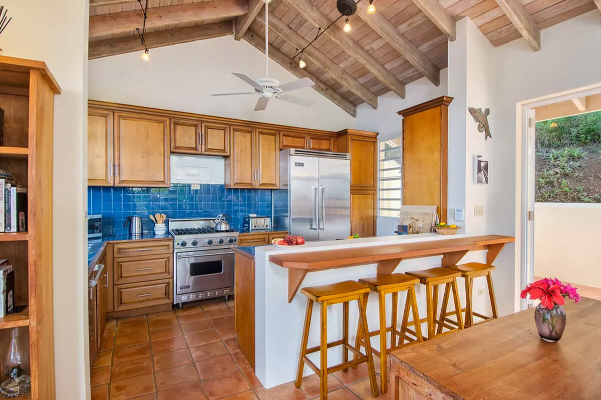 Whale Watch Villa Kitchen