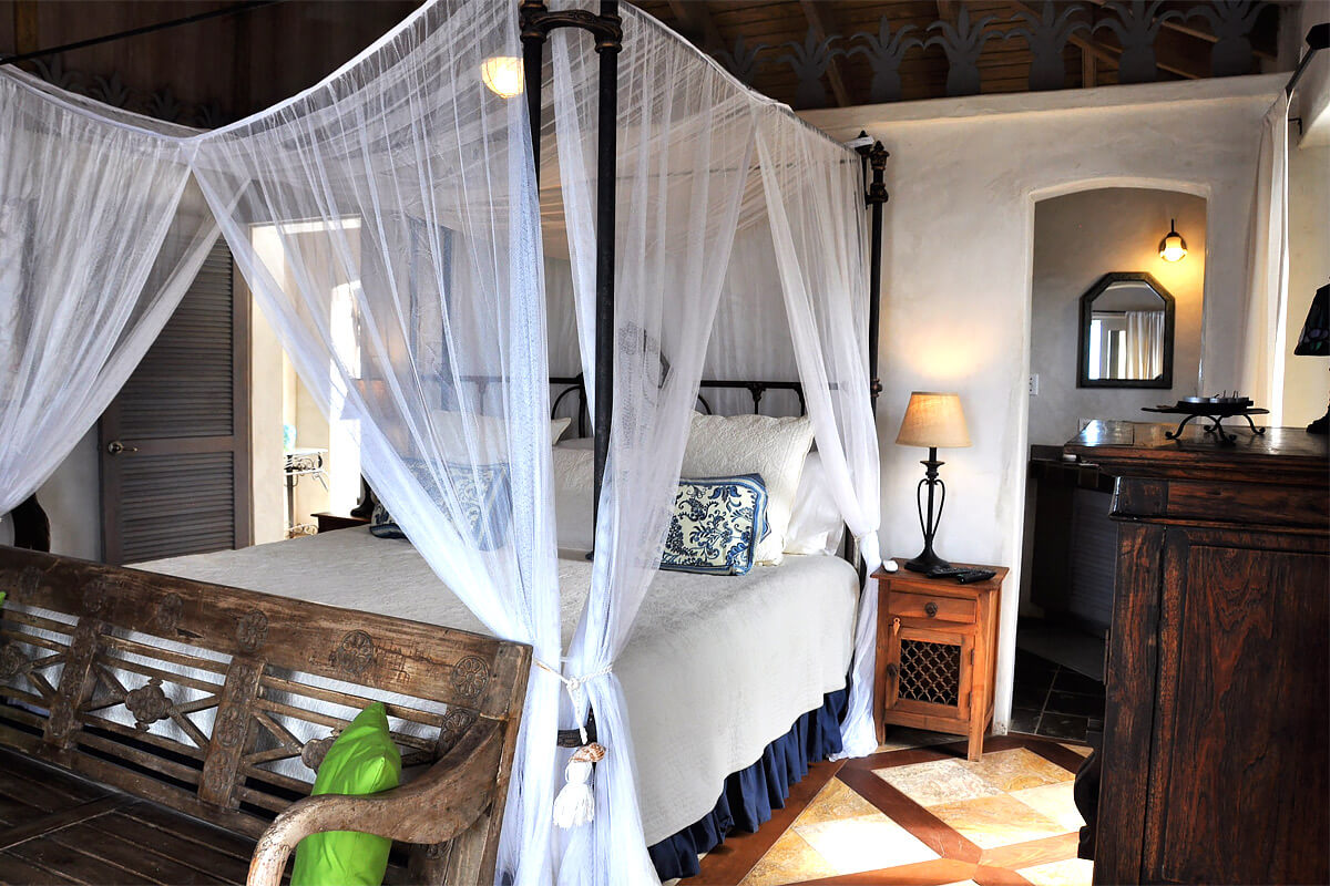 Casa Luna Villa Master Bedroom